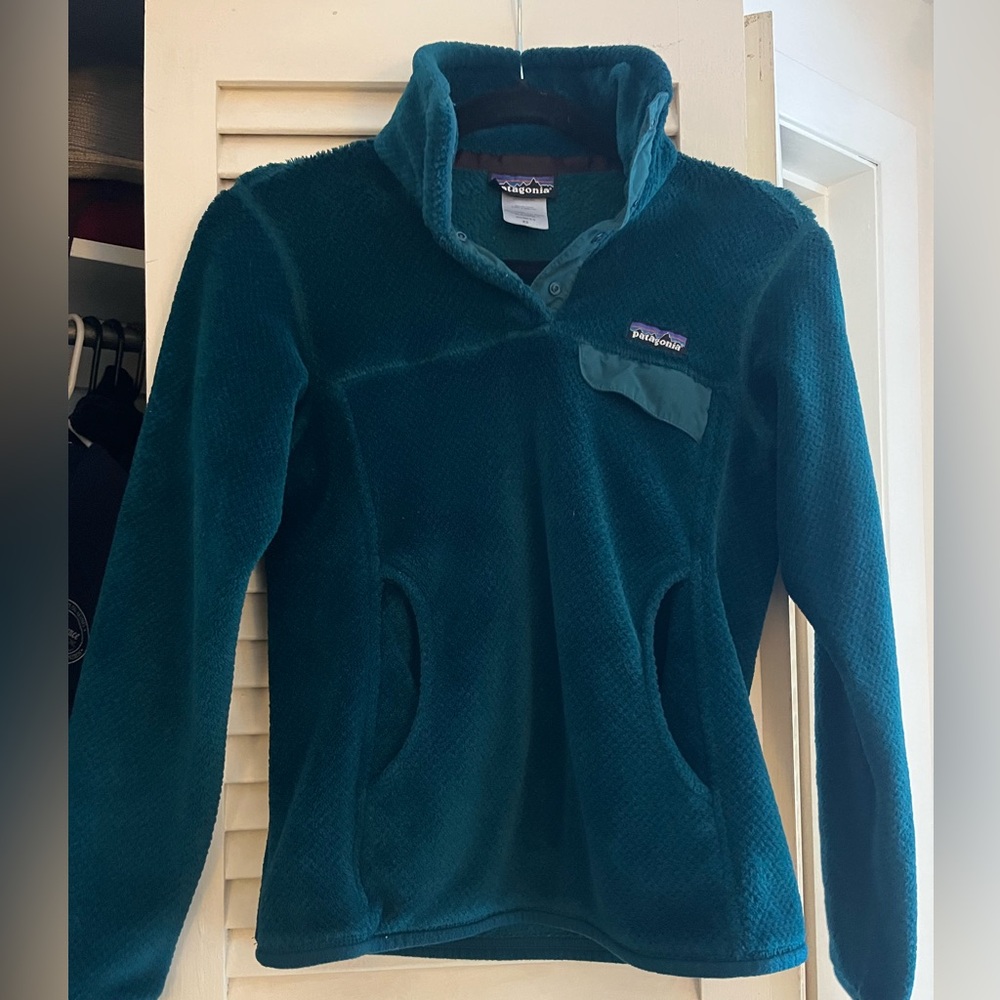 Patagonia re-tool sweater